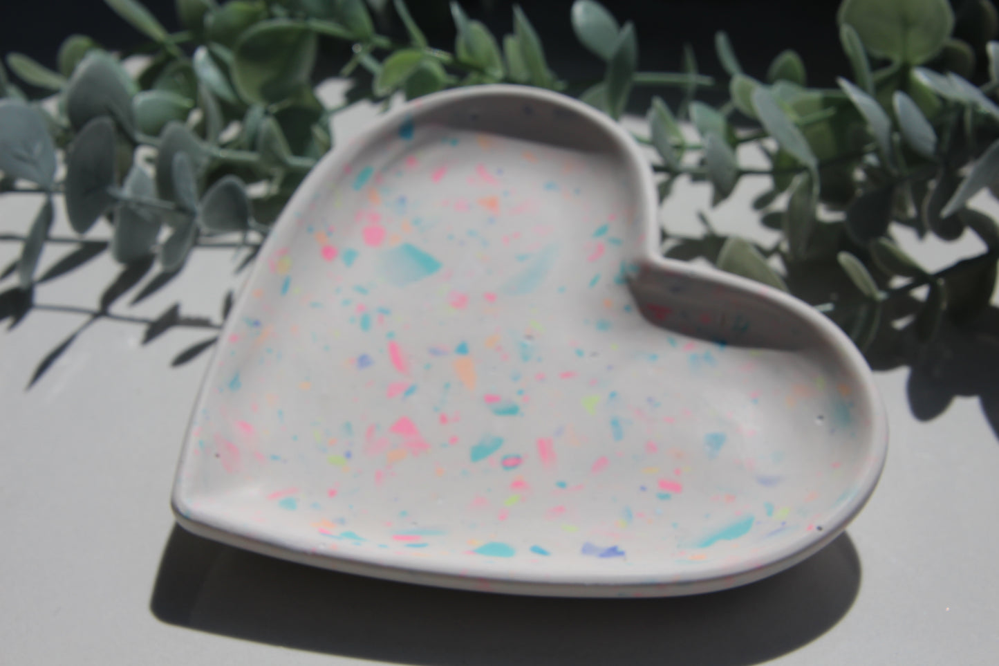 Schale "Herz" Terrazzo Neon