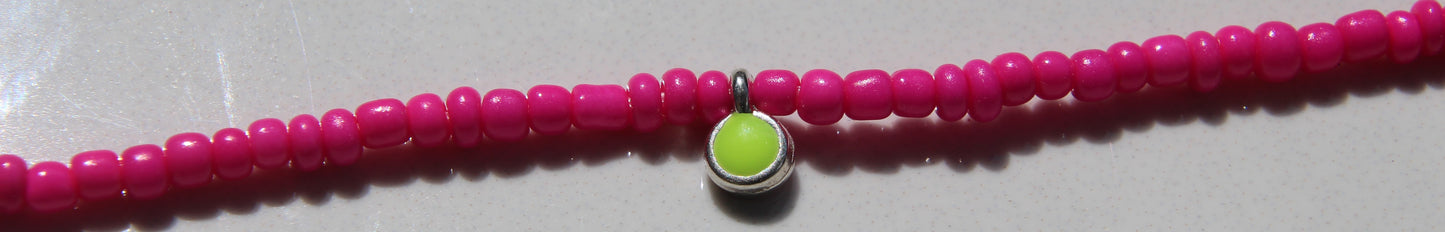 Kette Rocailles pink Charm silber neongelb Edelstahl