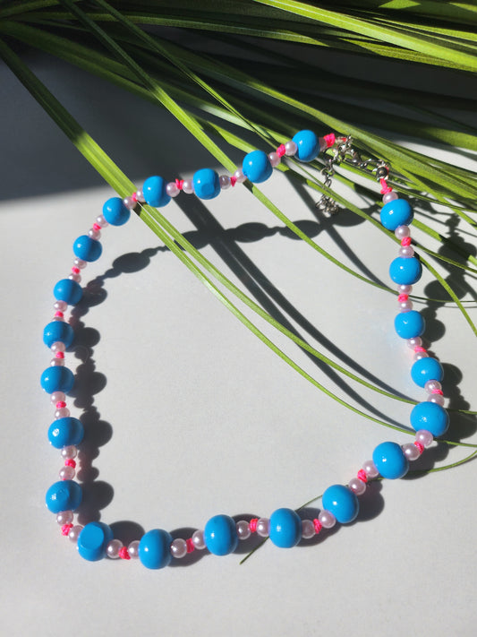 Blue meets neonpink
