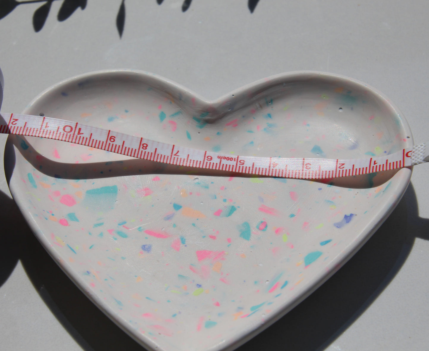 Schale "Herz" Terrazzo Neon